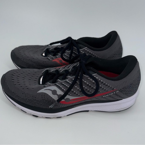 Saucony Mens Ride 13 Sneaker Gray and Red - Picture 1 of 7